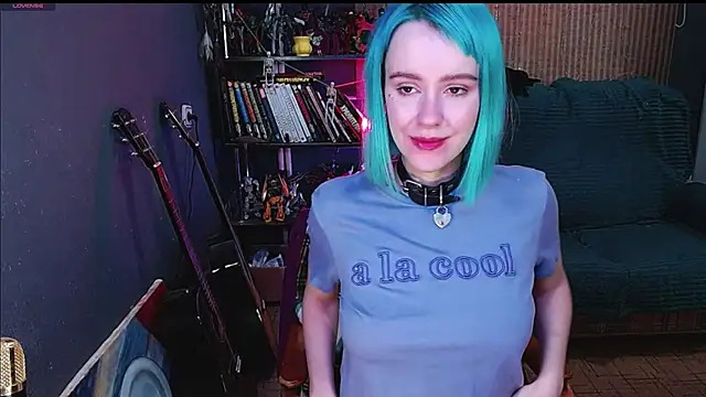 Snapshot of Cumpotik_Eve chatting on 12.25.24 Cumpotik Eve online show from 12.25.24