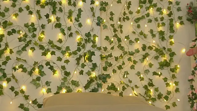 Brenda M00n online show from 01.14.25