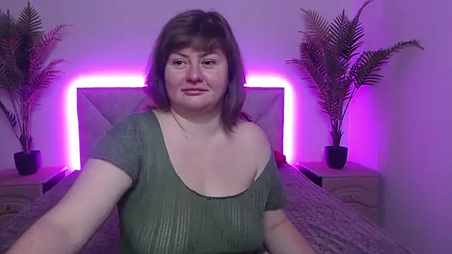 ZannaDreil online show from 09.18.25