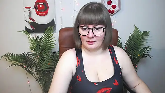 ZannaDreil online show from 04.28.26