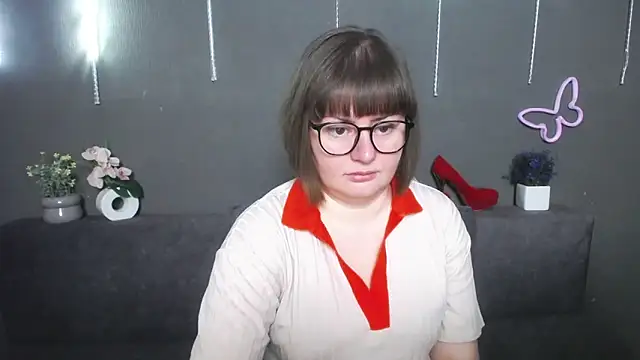 ZannaDreil online show from 04.29.26