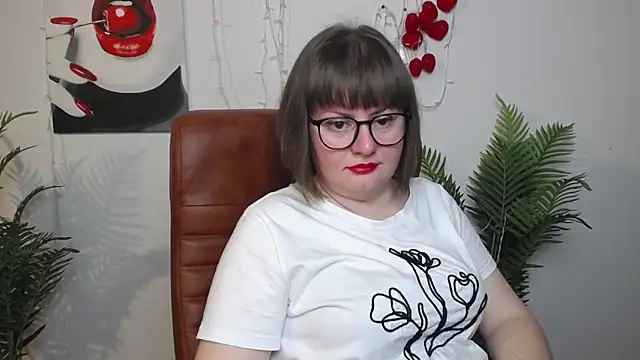 ZannaDreil online show from 05.07.26