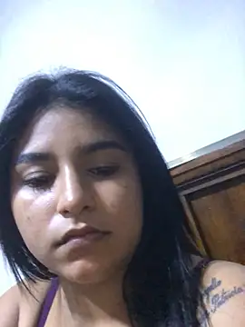 Snapshot of SINUECASTILLO chatting on 03.08.25 SINUECASTILLO online show from 03.08.25