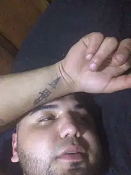 Snapshot of SINUECASTILLO chatting on 03.10.25 SINUECASTILLO online show from 03.10.25