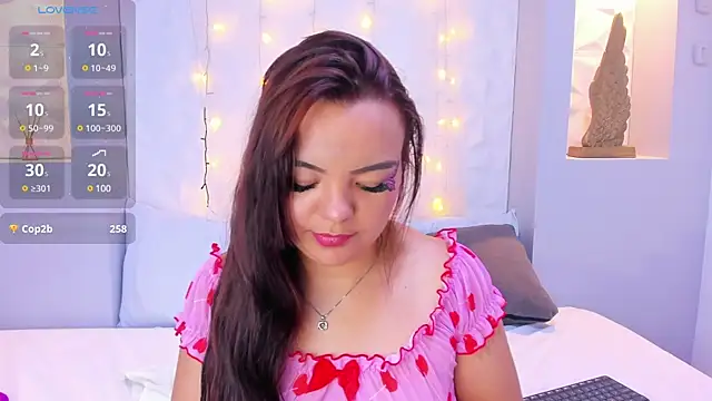 EmilyRouss  online show from 03.14.25