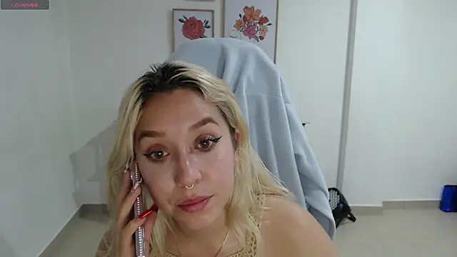 Dahlia  espresso online show from 01.02.25