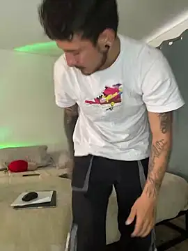 Snapshot of anika_lowen02 chatting on 01.04.25 anika lowen02 online show from 01.04.25