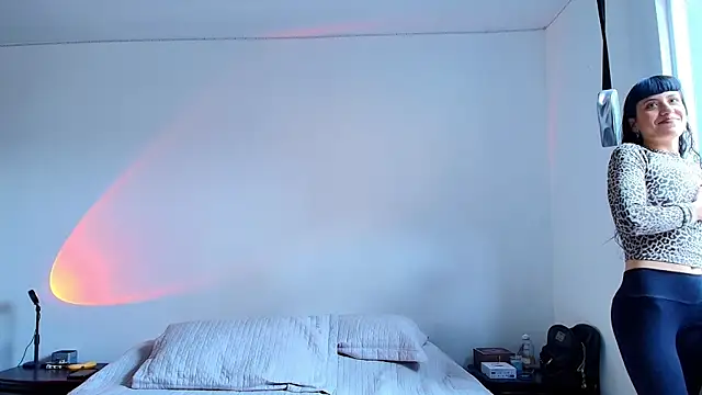 Snapshot of anika_lowen02 chatting on 01.25.25 anika lowen02 online show from 01.25.25