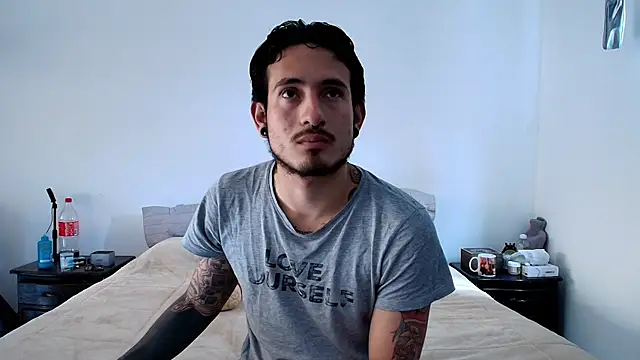 Snapshot of anika_lowen02 chatting on 01.29.25 anika lowen02 online show from 01.29.25