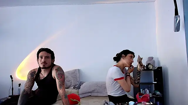 Snapshot of anika_lowen02 chatting on 02.04.25 anika lowen02 online show from 02.04.25