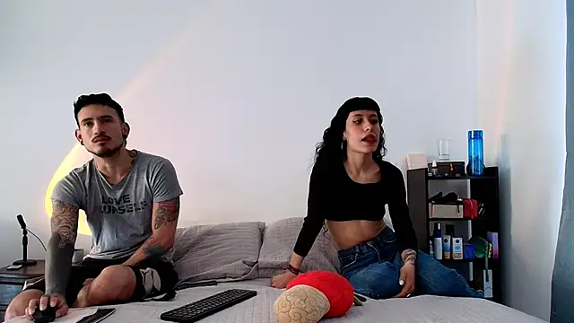 Snapshot of anika_lowen02 chatting on 03.14.25 anika lowen02 online show from 03.14.25