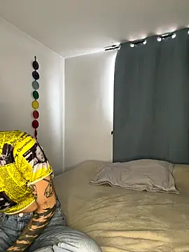 Snapshot of anika_lowen02 chatting on 09.23.25 anika lowen02 online show from 09.23.25