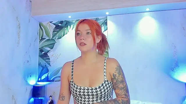 MelaniieRoux online show from 04.25.26
