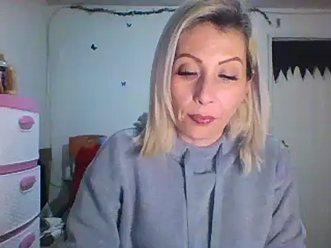 alixia81 online show from 01.21.25