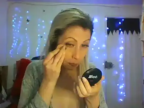 alixia81 online show from 03.21.25