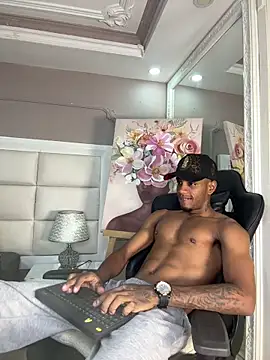 AaronCruz  online show from 05.06.26