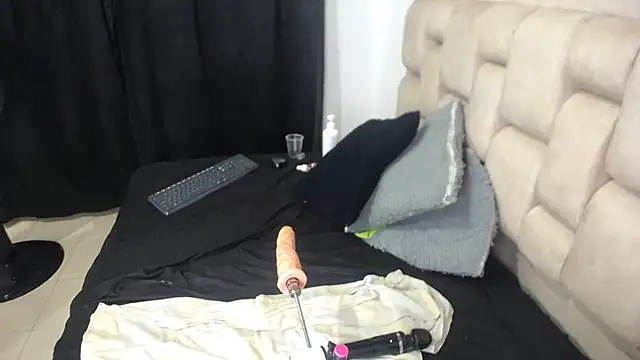 Roxy-Smith online show from 01.30.25