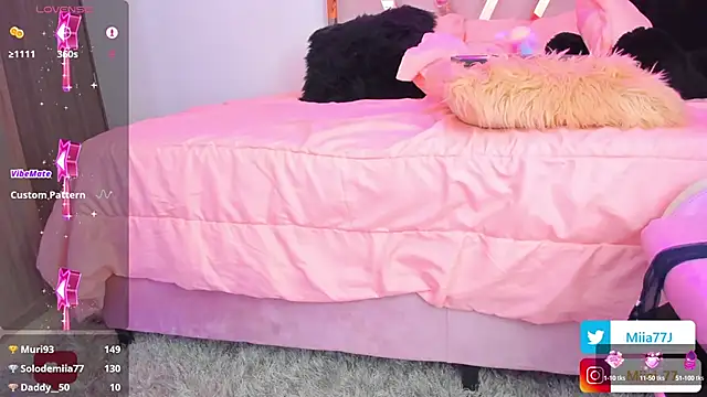 Miia77  online show from 12.22.24