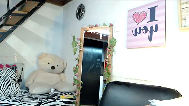 luna sky83 online show from 01.19.25