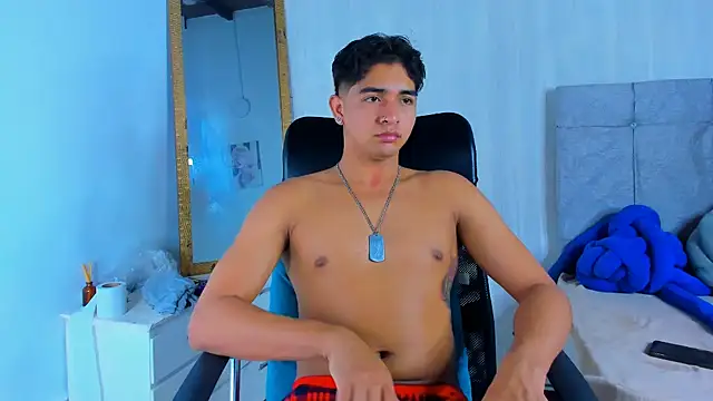 Snapshot of Muichiro_tokito1 chatting on 01.08.25 Muichiro tokito1 online show from 01.08.25