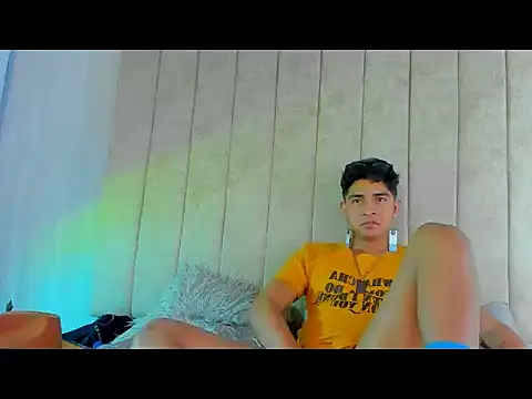 Snapshot of Muichiro_tokito1 chatting on 01.11.25 Muichiro tokito1 online show from 01.11.25