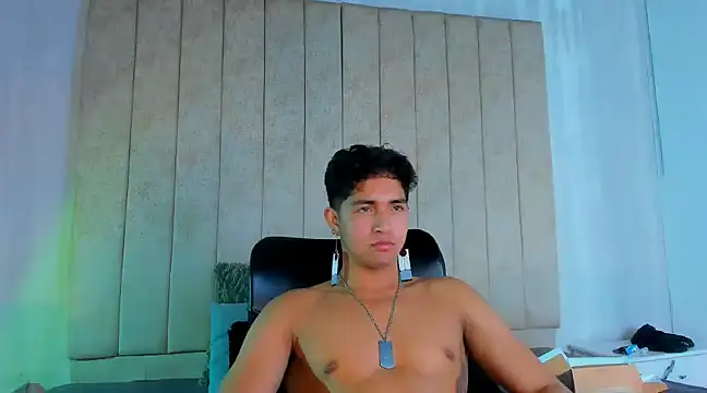 Snapshot of Muichiro_tokito1 chatting on 01.18.25 Muichiro tokito1 online show from 01.18.25