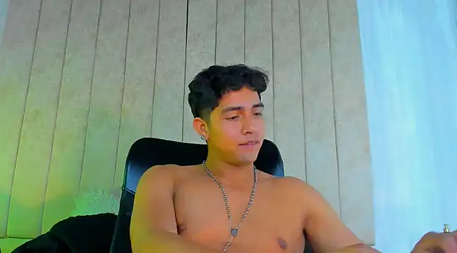 Snapshot of Muichiro_tokito1 chatting on 01.21.25 Muichiro tokito1 online show from 01.21.25