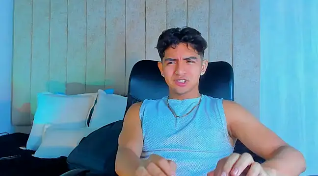 Snapshot of Muichiro_tokito1 chatting on 02.12.25 Muichiro tokito1 online show from 02.12.25