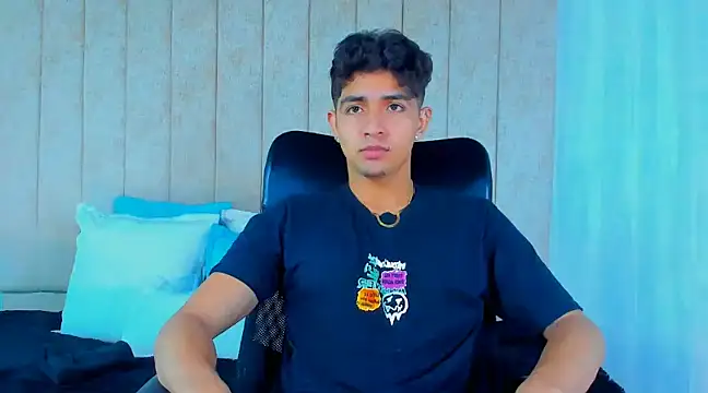 Snapshot of Muichiro_tokito1 chatting on 02.16.25 Muichiro tokito1 online show from 02.16.25