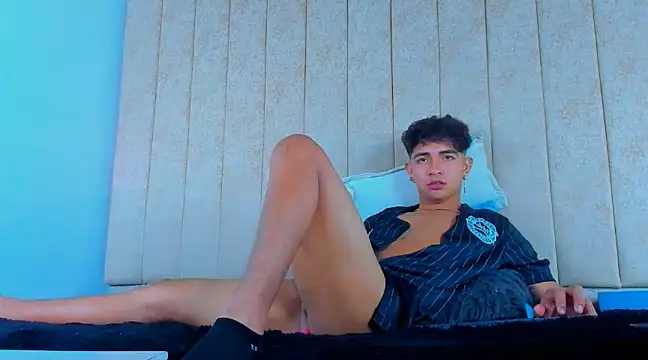 Snapshot of Muichiro_tokito1 chatting on 03.17.25 Muichiro tokito1 online show from 03.17.25