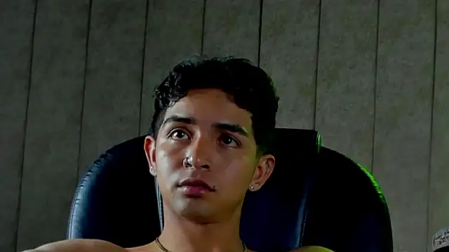 Snapshot of Muichiro_tokito1 chatting on 11.08.25 Muichiro tokito1 online show from 11.08.25