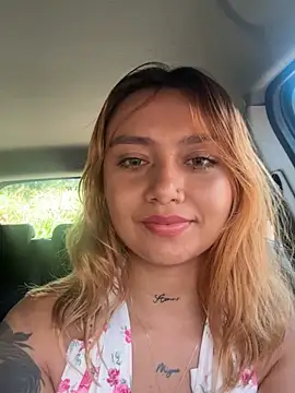 amanda-medrano1 online show from 12.17.24