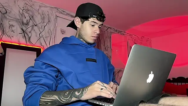 Saturno v online show from 01.29.25