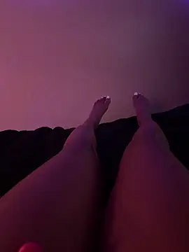 Snapshot of ReineNeferrti chatting on 04.14.26 ReineNeferrti online show from 04.14.26