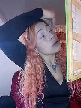 Snapshot of Sexy-Favgirl chatting on 02.10.25 Sexy-Favgirl online show from 02.10.25