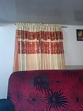 Snapshot of Sexy-Favgirl chatting on 02.27.25 Sexy-Favgirl online show from 02.27.25