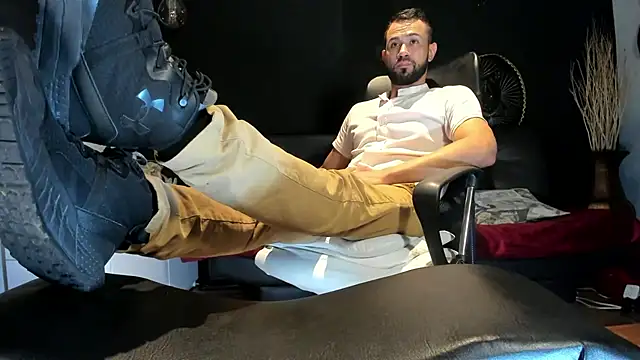 alessandro wye online show from 10.31.25