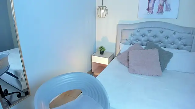 Snapshot of escarleth__ chatting on 11.26.25 escarleth online show from 11.26.25