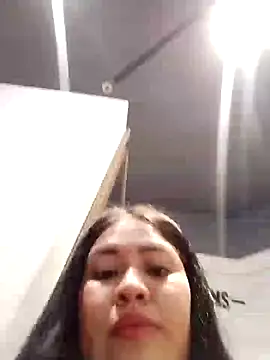 Snapshot of Miia_grand chatting on 01.14.25 Miia grand online show from 01.14.25