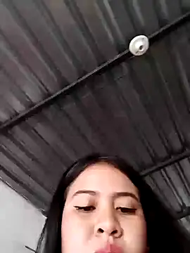 Snapshot of Miia_grand chatting on 01.17.25 Miia grand online show from 01.17.25