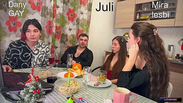 fcjuicy pussy online show from 12.26.24