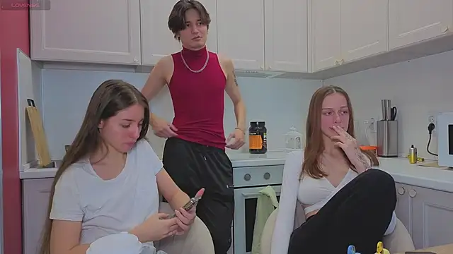 fcjuicy pussy online show from 11.24.25