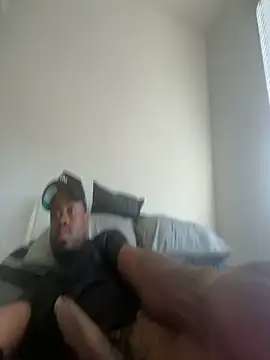 Snapshot of PointingPetrol chatting on 11.14.25 PointingPetrol online show from 11.14.25