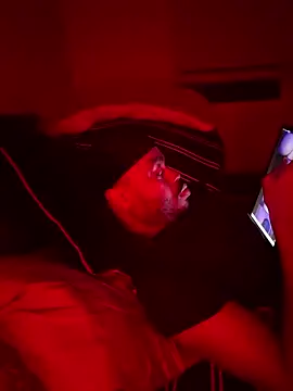 Snapshot of PointingPetrol chatting on 01.15.26 PointingPetrol online show from 01.15.26