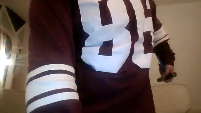 Snapshot of lilbishmiss chatting on 11.17.25 lilbishmiss online show from 11.17.25