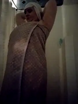 Snapshot of lilbishmiss chatting on 02.17.26 lilbishmiss online show from 02.17.26