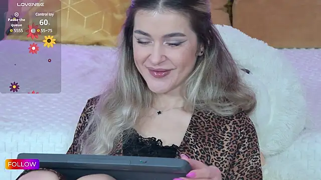 Sarah-Hart online show from 02.26.25