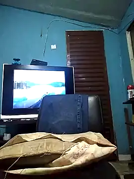 hugosafado333 online show from 01.05.25