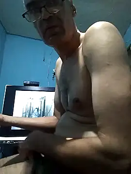 hugosafado333 online show from 01.13.25