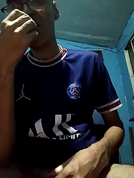 hugosafado333 online show from 02.02.25